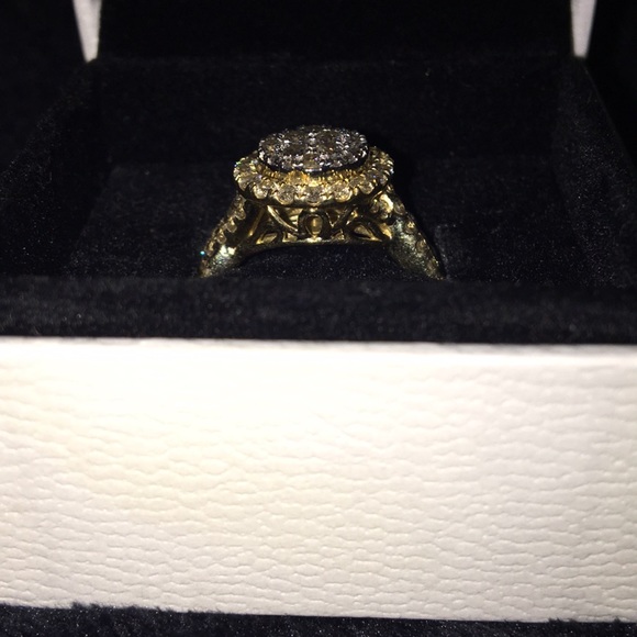 Ring - Picture 5 of 6
